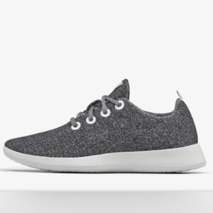 Allbirds wool runners Charcoal gray white sole. Size 11 womens